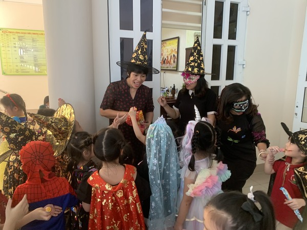 MỘT SỐ HOẠT ĐỘNG TRONG NGÀY LỄ HỘI HALLOWEEN CỦA TRƯỜNG MẦM NON LÁNG THƯỢNG